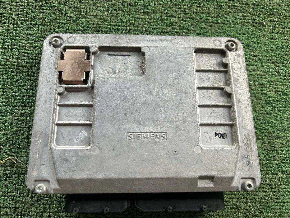 двг компютър ECU Seat Skoda VW 2002-2009г. 03E906033P. #007S.