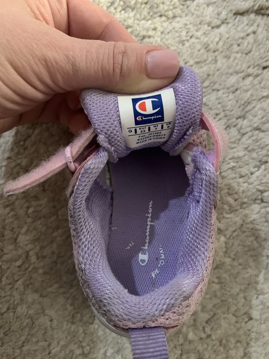 Adidasi Champion fetite nr. 22
