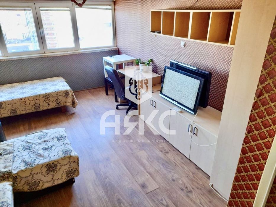 Продава се Едностаен апартамент в София, Овча купел - 33 кв.м за 2061 €/кв.м - Снимка #2