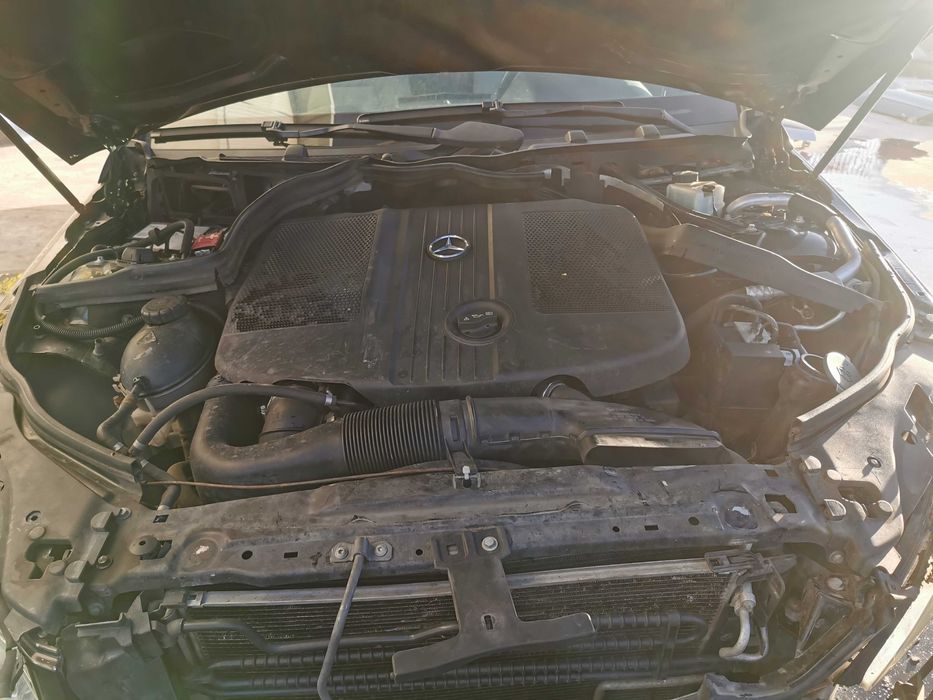 Dezmembrez mercedes c class w204 2.2 euro 5/capota w204/far w204/aripa