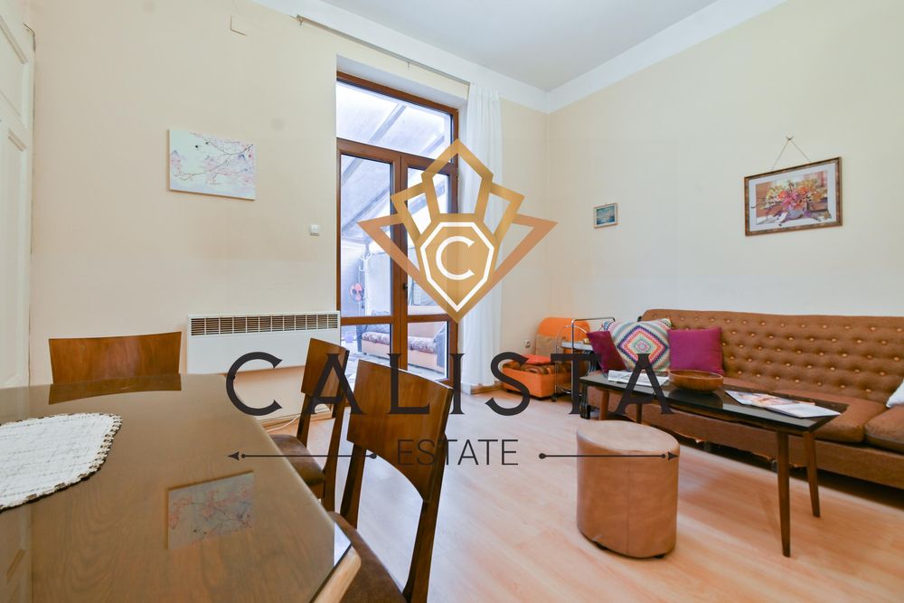 Дава се под наем Тристаен апартамент в София, Център - 110 кв.м за 800 € - Снимка #1