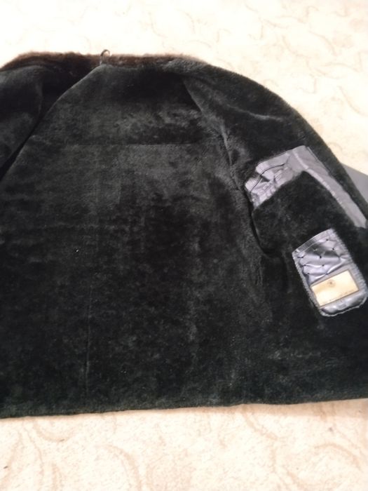 Мужскои кожыныи куртка продать