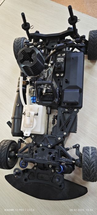 Машинка на радиоуправлении на нитрометане