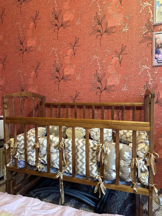 Детская кроватка на майтнике