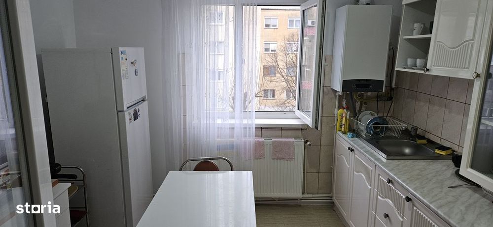 Vand apartament 2 camere in Deva, zona Constructorilor, etaj 3,