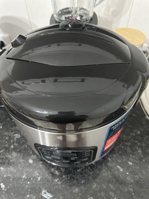 Срочно продам мультиварку