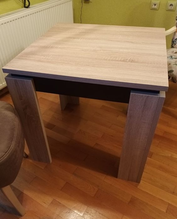 Легло скрин шкаф и масичка