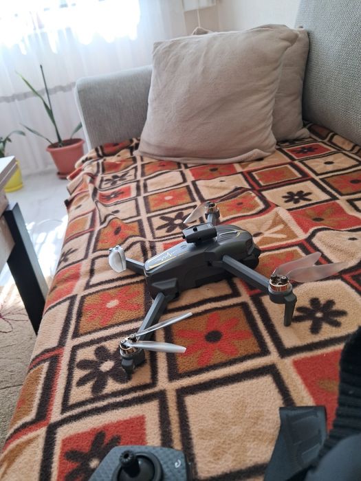 Дрон с безчеткови мотори и сензор за препятствия (OAS) - Като нов