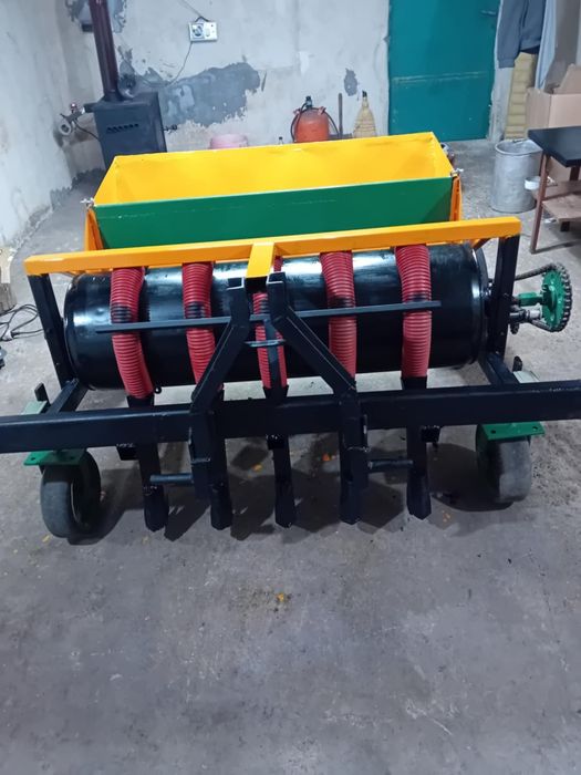 Садачка за лук и чесън 5 редова