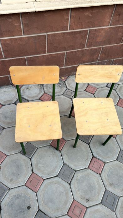 Детские стулья