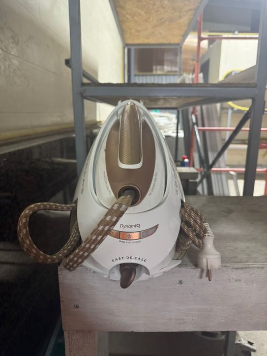 продам утюг с парогенератором.