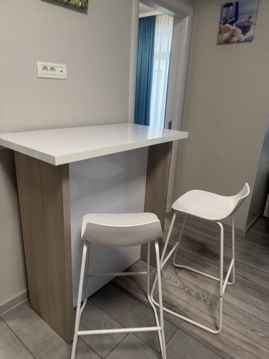 Coltar extensibil/ Masa cu scaune