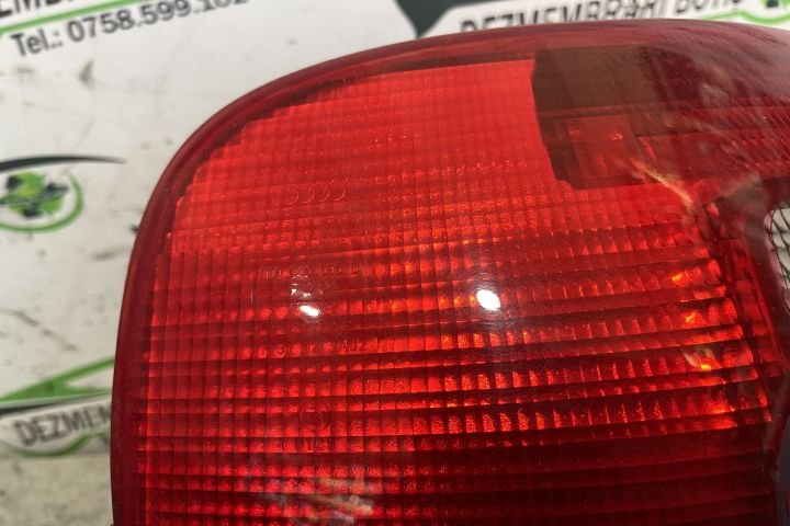 Lampa / Tripla stop stanga pe aripa DEFECT 8D0945095D Audi A4 B5