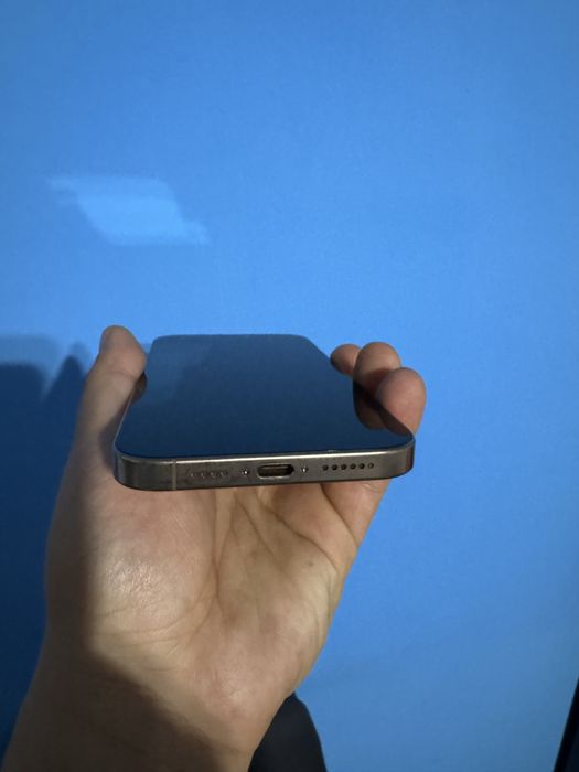 iPhone 16 Pro MAX 256GB încă în garanție stare impecabilă