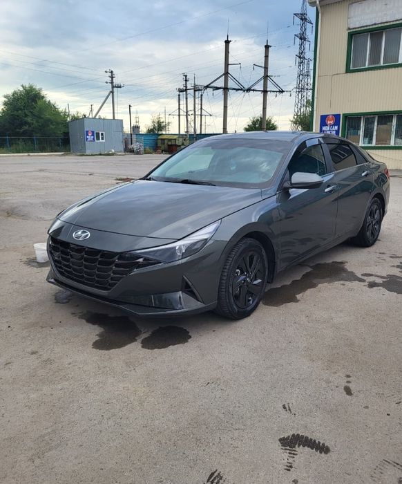 Продам hyundai elantra 2023г.в.