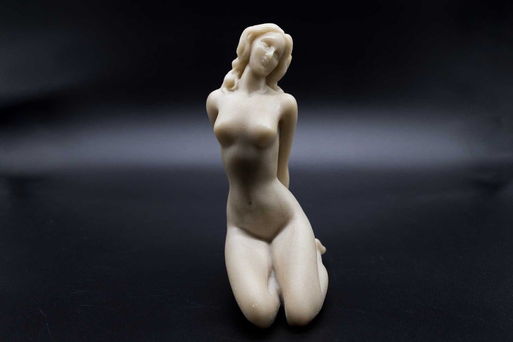 Ръчно изработена мраморна скулптура „Афродита“ – поставка за книги