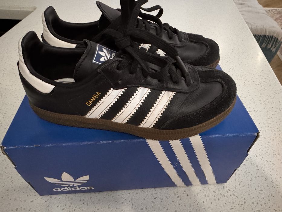 Кроссовки адидас оригинал