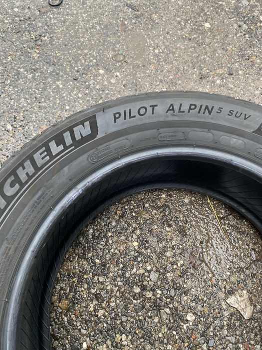 225/60/18 Michelin 2 бр