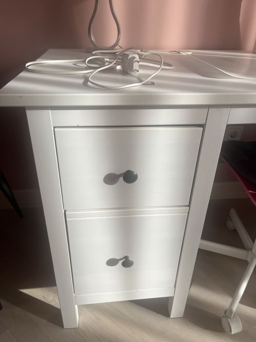 Стол  и стул İkea для школьников