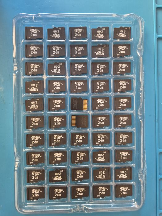 Memory card 2GB SD card audi RNS e Navigation (Навигация)