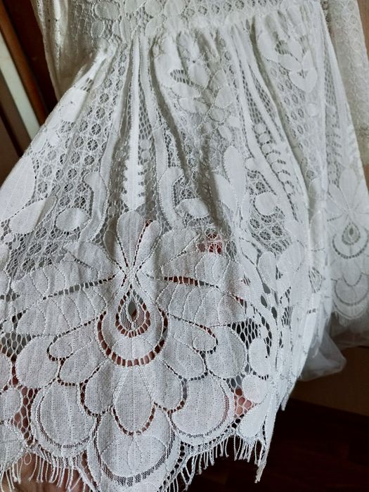 Платье гипюровое