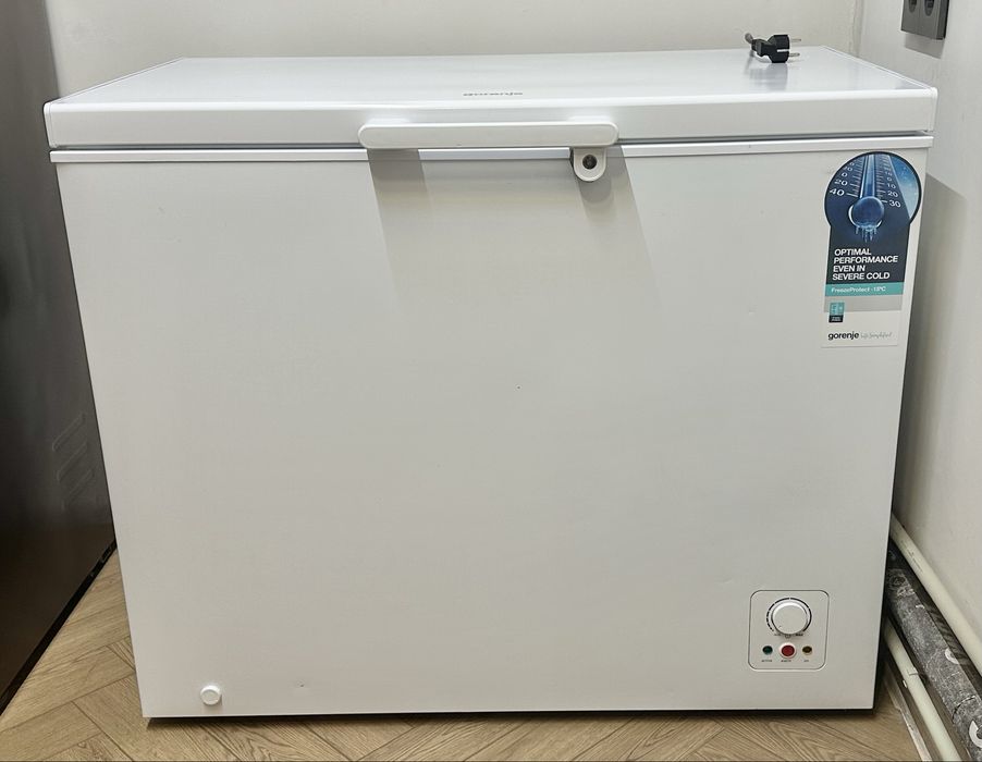 Морозидьник ларь 250л