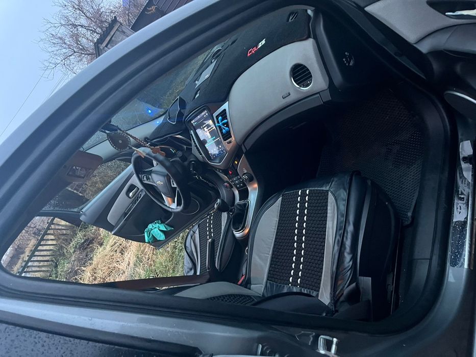 Продам chevrolet cruze