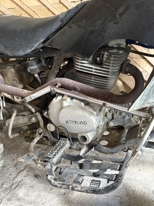 Vand atv 250cc cu cateva defecte si fara acte