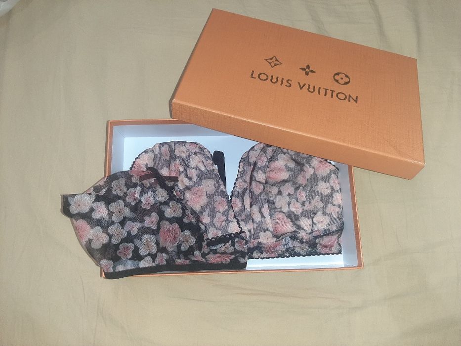 Комплекте нижнее белье