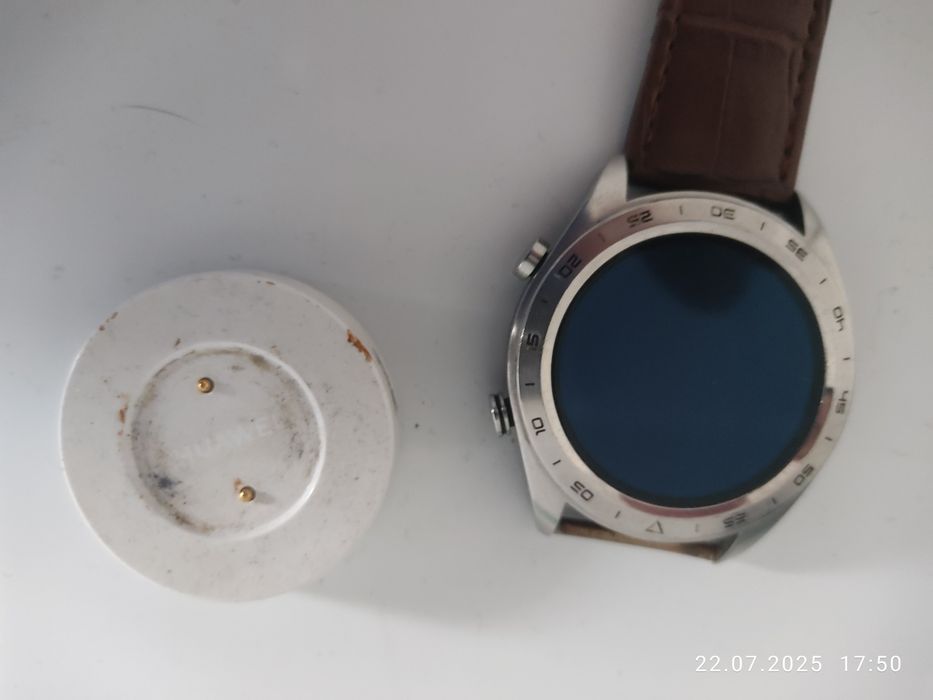 Часы Хонор уатч продам