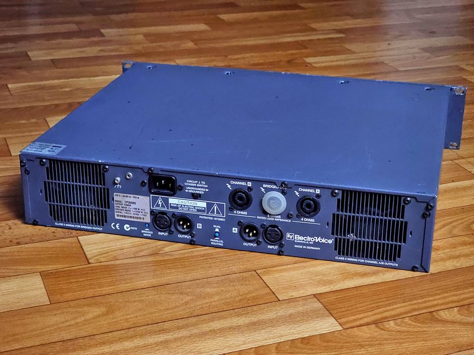 Усилитель мощности ELECTRO-VOICE CP3000S
