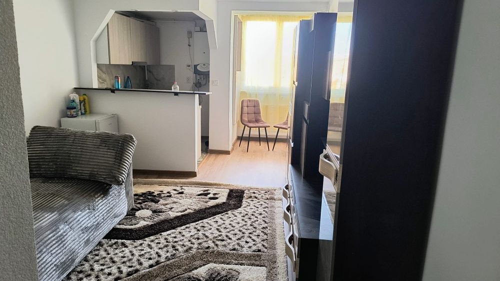 Închiriez Garsoniera micro 16