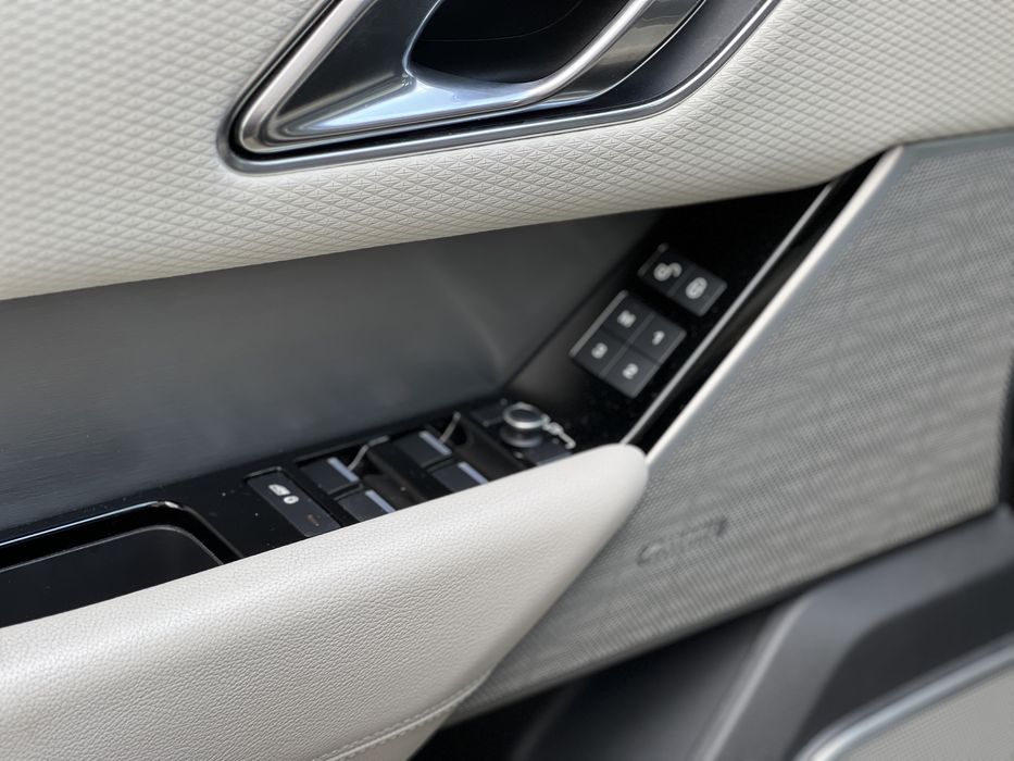 RANGE ROVER R Dynamic 240