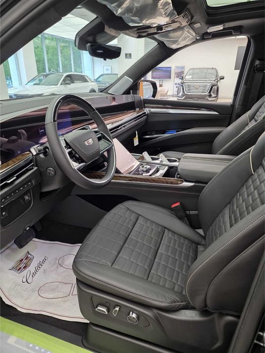 Cadillac Escalade LONG