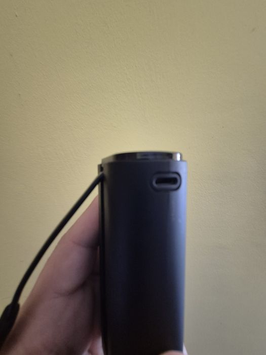 Vând baterie externă 9000mAh compactă pentru iPhone și Apple Watch