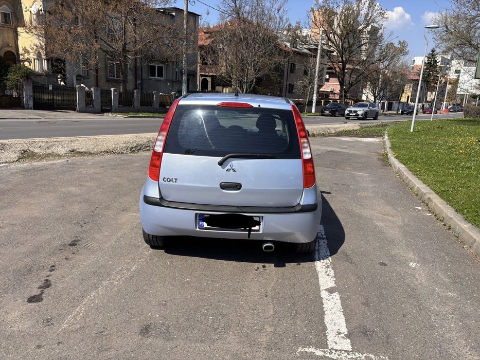 Urgent Mitsubishi  Colt