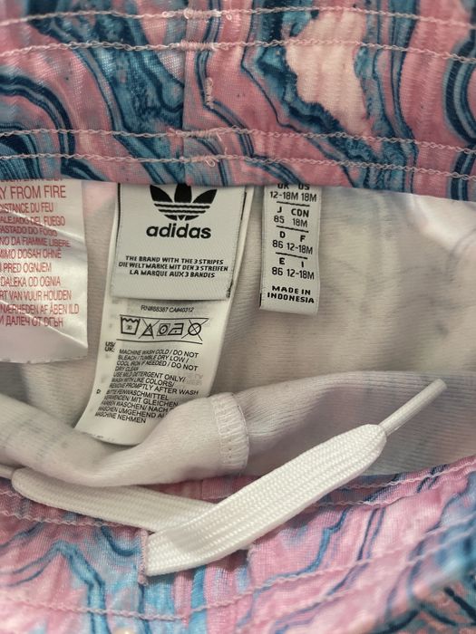 Compleu Adidas marimea 86