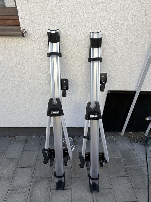 Vand suporti  pentu bicicleta Thule TOUR preindere pe bare transversale