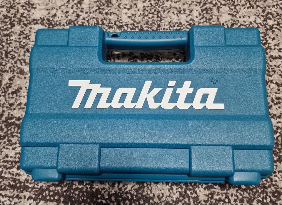 Surubelnita electrică Makita DF001D