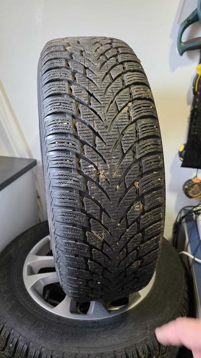 Set Roti Ford Kuga cu jante originale pe 17, anvelope Nokian iarna 2022, valve cu senzori de presiune originali