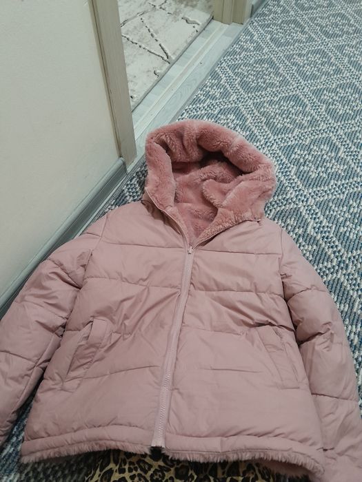 Bir kirilgan yangidek turibdi. Ikki taraflama kimsa bo'ladi razmer xl