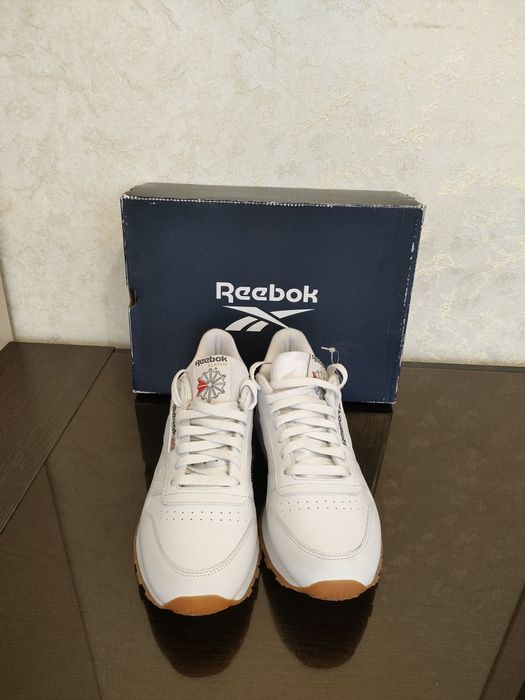 Reebok Classic 42р