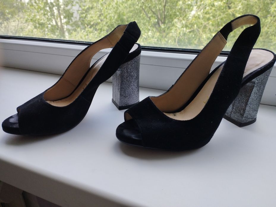 Босоножки, туфли