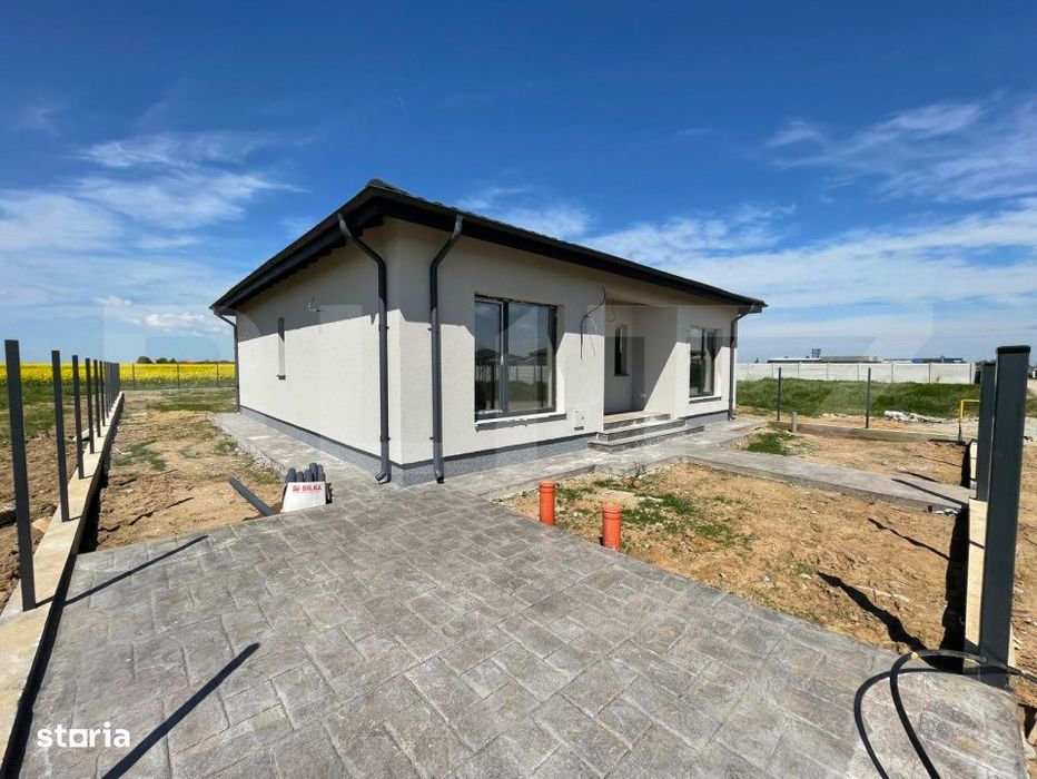 Casa parter, 4 camere, teren 477 mp, zona Aeroport