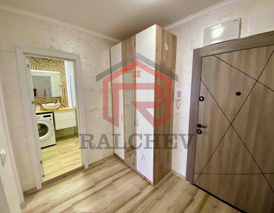 Дава се под наем Двустаен апартамент в к.к. Св.Св. Константин и Елена - 70 кв.м за 650 € - Снимка #11