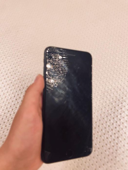 Iphone 7 plus идеальное состояние