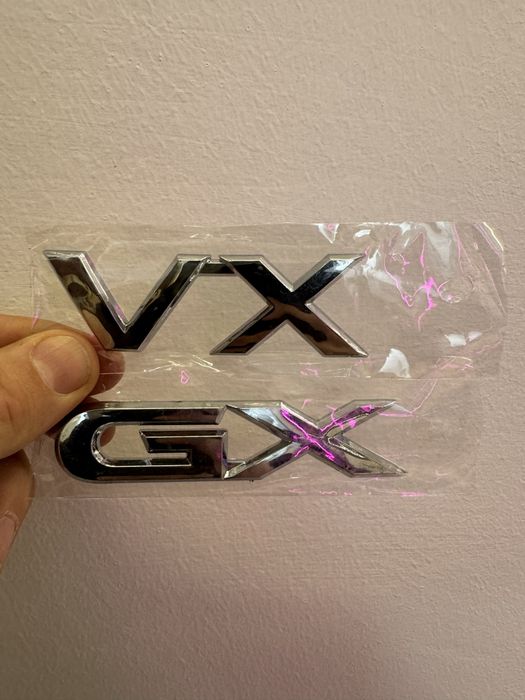 Шильдики тойота прадо 120