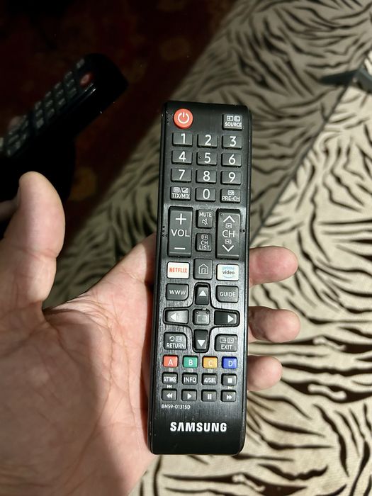 Телевизор Samsung SMART 4K