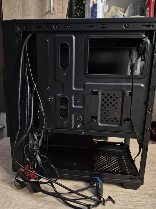 Корпус WINTEK с 4 rgb вентиляторами