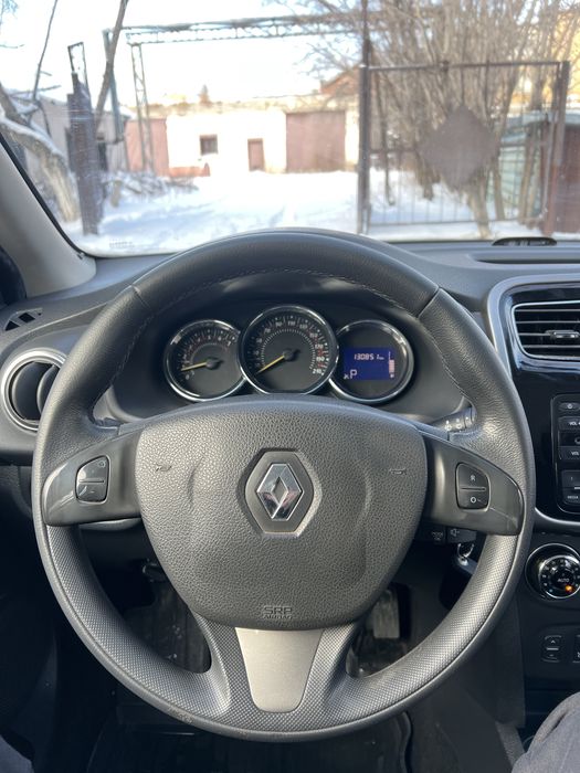 Продам Renault Sandero Stepway 2017 год